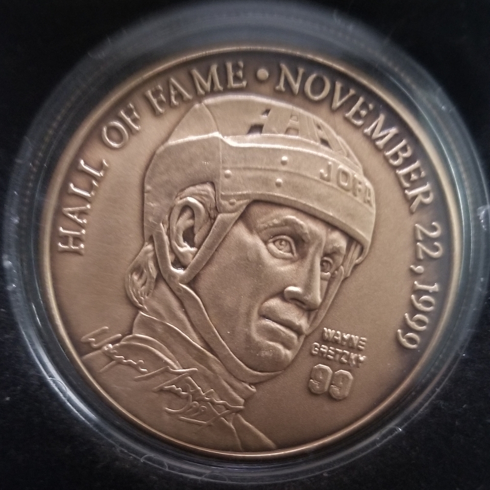 Wayne Gretzky 1999 #08904 Hockey Hall Of Fame Solid Bronze Medallion w/Cert.A.